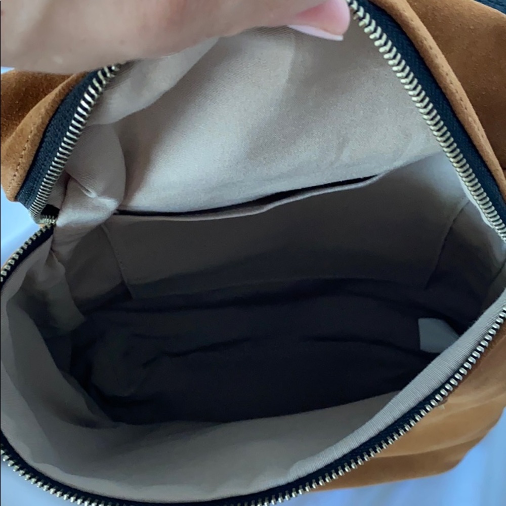Leather backpack - Picture 4 of 4